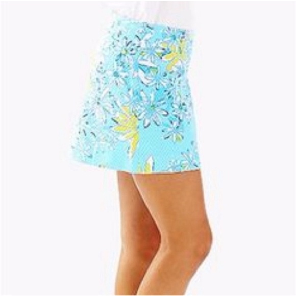 Lilly Pulitzer Breakwater Blue Daisy Tate Skirt - Picture 2 of 10
